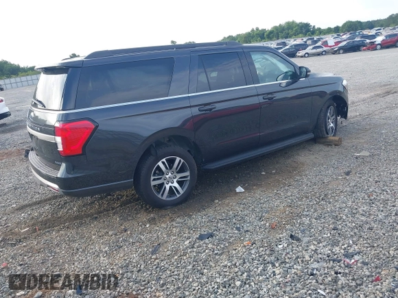 2024 Ford Expedition Max XLT z VIN 1FMJK1H83REA85832, wystawiony jako IAAI lot #42377714 z przebiegiem 3 244 mil mil oraz . Historia ofert i sprzedaży dostępna na DreamBid. Obrazek 4.