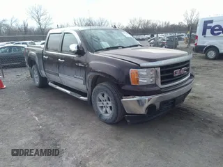 2008 GMC Sierra 1500 Work Truck z VIN 2GTEK133081320642, wystawiony jako IAAI lot #41788658 z przebiegiem 119 459 mil mil oraz . Historia ofert i sprzedaży dostępna na DreamBid. Obrazek 1.