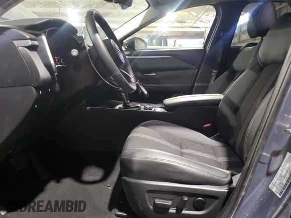 2025 Mazda CX-50 S Preferred z VIN 7MMVABBM2SN305827, wystawiony jako Copart lot #45678405 z przebiegiem 10 900 mil mil oraz Czysty tytuł • Clean title. Historia ofert i sprzedaży dostępna na DreamBid. Obrazek 7.