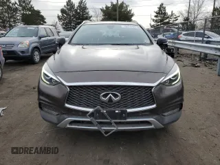 2017 Infiniti QX30 Luxury z VIN SJKCH5CR5HA036055, wystawiony jako Copart lot #79571703 z przebiegiem 47 152 mil mil oraz Szkoda całkowita • Salvage title. Historia ofert i sprzedaży dostępna na DreamBid. Obrazek 5.
