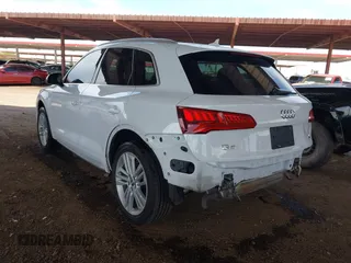 2018 Audi Q5 Premium Plus with VIN WA1BNAFY2J2218812, listed as a IAAI auction lot 41966425 with 67,530 mi miles. Bid and sale history available at carsss.com. Image 3.