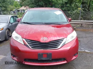 2012 Toyota Sienna z VIN 5TDKA3DC5CS012254, wystawiony jako IAAI lot #42367254 z przebiegiem 183 083 mil mil oraz . Historia ofert i sprzedaży dostępna na DreamBid. Obrazek 12.