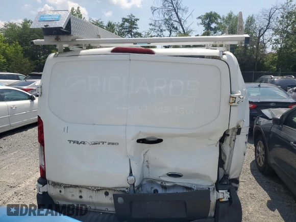 2018 Ford Transit z VIN 1FTYR1ZM0JKA09453, wystawiony jako Copart lot #55241035 z przebiegiem 227 932 mil mil oraz Szkoda całkowita • Salvage title. Historia ofert i sprzedaży dostępna na DreamBid. Obrazek 6.