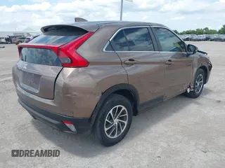 2020 Mitsubishi Eclipse Cross ES z VIN JA4AS3AA8LZ001737, wystawiony jako IAAI lot #42626522 z przebiegiem 152 511 mil mil oraz . Historia ofert i sprzedaży dostępna na DreamBid. Obrazek 4.