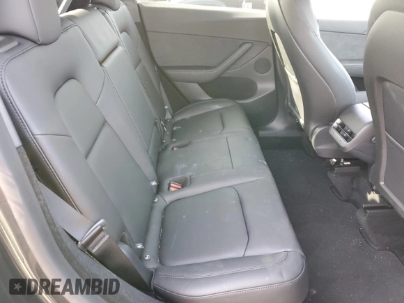 2025 Tesla Model Y Long Range with VIN 7SAYGDEE4SF291068, listed as a Copart auction lot 51204615 with 2,958 mi miles and Salvage Title. Bid and sale history available at DreamBid. Image 10.