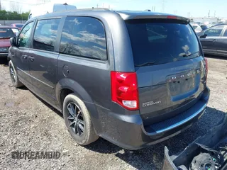 2017 Dodge Grand Caravan GT with VIN 2C4RDGEG3HR580517, listed as a IAAI auction lot 41994656 with 117,064 mi miles and . Bid and sale history available at DreamBid. Image 3.