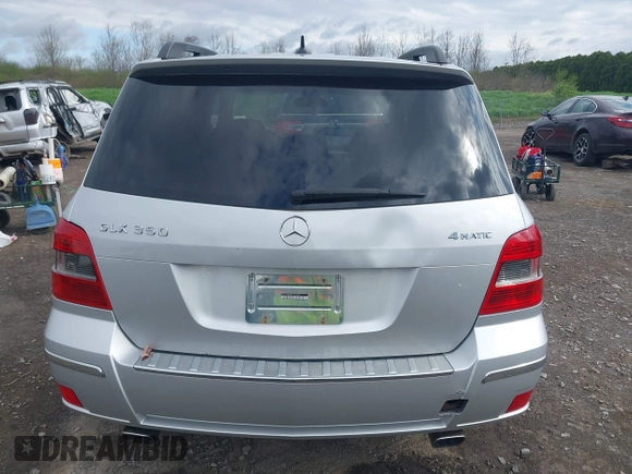 2012 Mercedes-Benz GLK 350 with VIN WDCGG8HB9CF751639, listed as a IAAI auction lot 42122764 with 177,412 mi miles and . Bid and sale history available at carsss.com. Image 16.