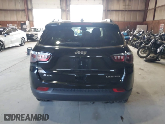 2020 Jeep Compass Limited with VIN 3C4NJDCB5LT235556, listed as a IAAI auction lot 40878726 with 30,590 mi miles and . Bid and sale history available at carsss.com. Image 17.