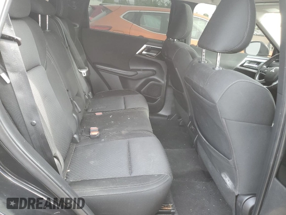 2022 Mitsubishi Outlander SE z VIN JA4J4UA80NZ608585, wystawiony jako Copart lot #61218095 z przebiegiem 164 095 mil mil oraz Czysty tytuł • Clean title. Historia ofert i sprzedaży dostępna na DreamBid. Obrazek 11.