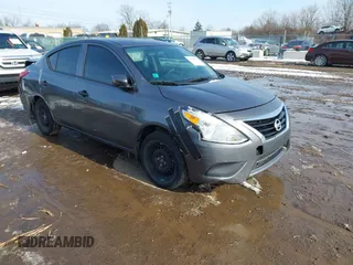 2016 Nissan Versa SV with VIN 3N1CN7AP0GL917913, listed as a IAAI auction lot 41590393 with 116,425 mi miles. Bid and sale history available at carsss.com. Image 1.