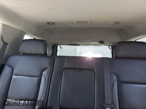 2019 Chevrolet Tahoe LT z VIN 1GNSKBKC1KR395673, wystawiony jako Copart lot #56041725 z przebiegiem 59 766 mil mil oraz Szkoda całkowita • Salvage title. Historia ofert i sprzedaży dostępna na DreamBid. Obrazek 10.