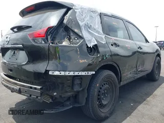 2017 Nissan Rogue SV z VIN KNMAT2MT5HP526512, wystawiony jako IAAI lot #42349293 z przebiegiem 93 620 mil mil oraz . Historia ofert i sprzedaży dostępna na DreamBid. Obrazek 4.