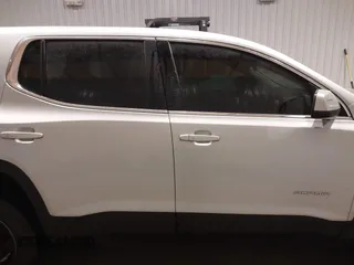 2017 GMC Acadia SLE with VIN 1GKKNKLA8HZ208925, listed as a IAAI auction lot 41618400 with 127,019 mi miles. Bid and sale history available at carsss.com. Image 14.
