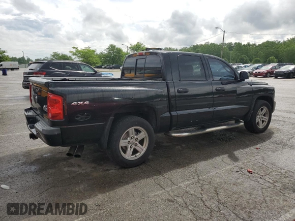 2008 Dodge Dakota SXT z VIN 1D7HW38K28S592709, wystawiony jako Copart lot #55326725 z przebiegiem 193 137 mil mil oraz Szkoda całkowita • Salvage title. Historia ofert i sprzedaży dostępna na DreamBid. Obrazek 3.