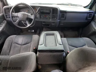 2003 Chevrolet Avalanche with VIN 3GNEC13T93G197511, listed as a Copart auction lot 47448885 with 271,187 mi miles and Salvage Title. Bid and sale history available at carsss.com. Image 8.