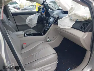2013 Toyota Venza LE with VIN 4T3BK3BB1DU080705, listed as a IAAI auction lot 40432989 with 111,218 mi miles. Bid and sale history available at carsss.com. Image 5.