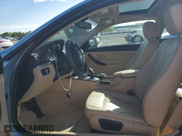2015 BMW 4 Series 428i z VIN WBA3N7C50FK223230, wystawiony jako Copart lot #52608745 z przebiegiem 81 695 mil mil oraz Szkoda całkowita • Salvage title. Historia ofert i sprzedaży dostępna na DreamBid. Obrazek 7.