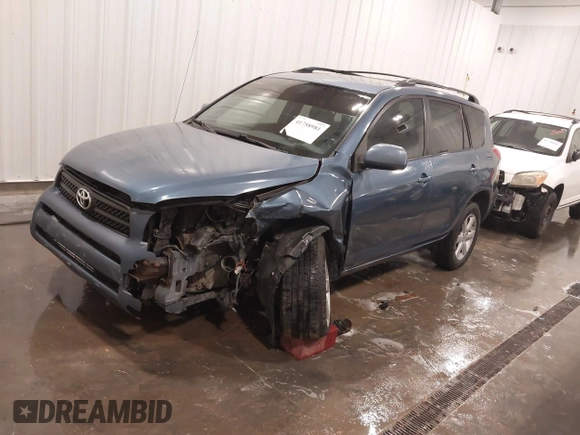 2008 Toyota RAV4 Ltd with VIN JTMZK31V886015609, listed as a IAAI auction lot 41758981 with 130,204 mi miles. Bid and sale history available at carsss.com. Image 2.
