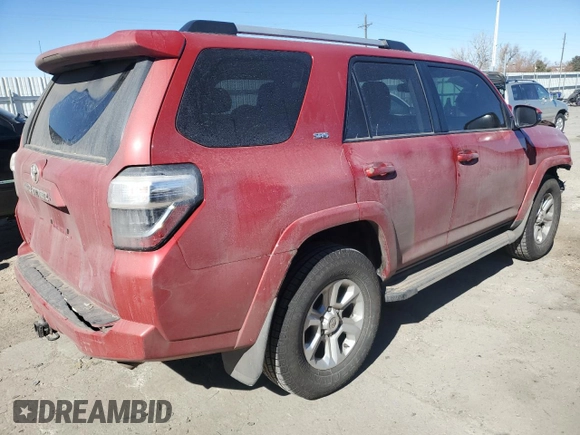 2022 Toyota 4Runner SR5 z VIN JTEMU5JR2N6051225, wystawiony jako Copart lot #47223705 z przebiegiem 69 154 mil mil oraz Szkoda całkowita • Salvage title. Historia ofert i sprzedaży dostępna na DreamBid. Obrazek 3.