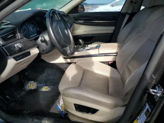 2009 BMW 7 Series 750Li z VIN WBAKB83569CY59885, wystawiony jako Copart lot #60740875 z przebiegiem Nie podano mil oraz Szkoda całkowita • Salvage title. Historia ofert i sprzedaży dostępna na DreamBid. Obrazek 7.