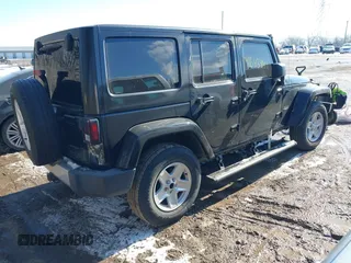 2012 Jeep Wrangler Unlimited Altitude z VIN 1C4HJWEG7CL191444, wystawiony jako IAAI lot #41643441 z przebiegiem 220 785 mil mil oraz . Historia ofert i sprzedaży dostępna na DreamBid. Obrazek 4.