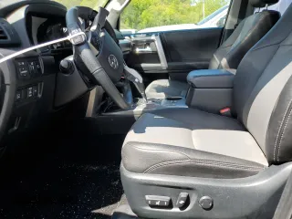 2023 Toyota 4Runner SR5 Premium with VIN JTENU5JR0P6088961, listed as a Copart auction lot 55320975 with 42,118 mi miles and Salvage title. Bid and sale history available at DreamBid. Image 7.