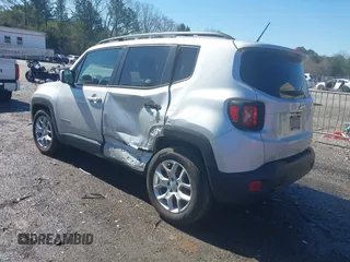 2015 Jeep Renegade Latitude with VIN ZACCJABT1FPB80079, listed as a IAAI auction lot 41768086 with 125,467 mi miles. Bid and sale history available at carsss.com. Image 3.