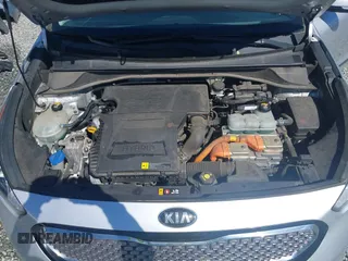 2019 Kia Niro EX with VIN KNDCC3LC2K5248526, listed as a IAAI auction lot 42043256 with 123,058 mi miles. Bid and sale history available at carsss.com. Image 10.