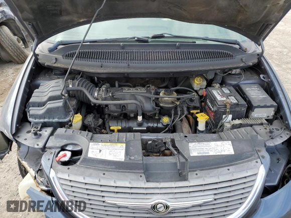 2002 Chrysler Town & Country LX with VIN 2C4GP44302R603545, listed as a Copart auction lot 49573145 with 198,798 mi miles and Salvage Title. Bid and sale history available at carsss.com. Image 13.