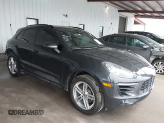 2018 Porsche Macan with VIN WP1AA2A55JLB15571, listed as a IAAI auction lot 41720835 with 63,770 mi miles. Bid and sale history available at carsss.com. Image 1.