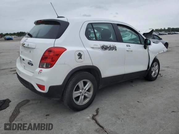 2020 Chevrolet Trax LS with VIN KL7CJKSB8LB058612, listed as a Copart auction lot 56024275 with 26,948 mi miles and Salvage Title. Bid and sale history available at DreamBid. Image 3.