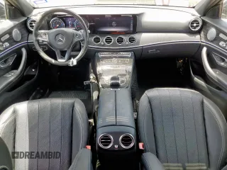 2017 Mercedes-Benz E 300 Luxury with VIN WDDZF4JB8HA123652, listed as a Copart auction lot 57050205 with 105,048 mi miles and Salvage title. Bid and sale history available at DreamBid. Image 8.