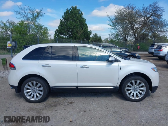 2012 Lincoln MKX with VIN 2LMDJ8JK9CBL16738, listed as a IAAI auction lot 42253064 with 147,719 mi miles and . Bid and sale history available at DreamBid. Image 13.