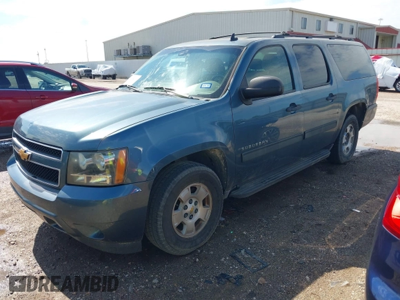 2009 Chevrolet Suburban LS with VIN 1GNFC16079R291885, listed as a IAAI auction lot 42352913 with 191,994 mi miles and . Bid and sale history available at DreamBid. Image 2.