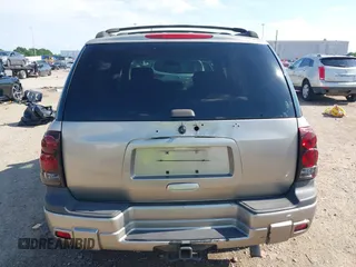 2003 Chevrolet TrailBlazer LS with VIN 1GNDS13S732225286, listed as a IAAI auction lot 42091982 with 283,517 mi miles. Bid and sale history available at carsss.com. Image 16.