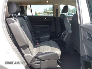 2019 Volkswagen Atlas SEL Premium с VIN 1V2NR2CAXKC622911, выставлен на аукционе IAAI как лот 42582636 с пробегом 171 431 миль миль и . История ставок и продаж доступна на DreamBid. Изображение 8.