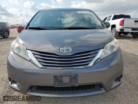 2017 Toyota Sienna LE Auto Access Seat with VIN 5TDKZ3DC5HS885101, listed as a Copart auction lot 59471975 with 117,696 mi miles and Salvage title. Bid and sale history available at DreamBid. Image 5.