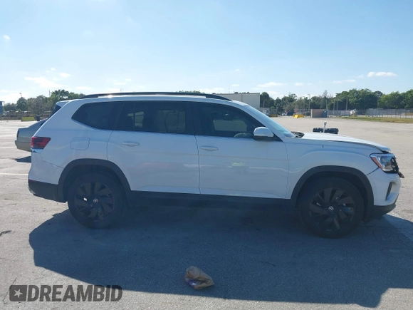 2024 Volkswagen Atlas SE с VIN 1V2JR2CA6RC551229, выставлен на аукционе IAAI как лот 41473599 с пробегом 10 243 миль миль и . История ставок и продаж доступна на DreamBid. Изображение 13.