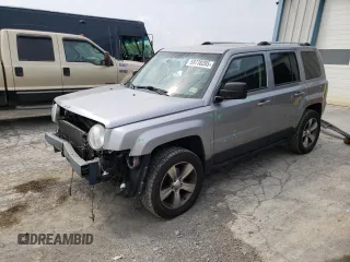 2016 Jeep Patriot Latitude z VIN 1C4NJRFB4GD724616, wystawiony jako Copart lot #59738205 z przebiegiem 67 853 mil mil oraz Szkoda całkowita • Salvage title. Historia ofert i sprzedaży dostępna na DreamBid. Obrazek 1.