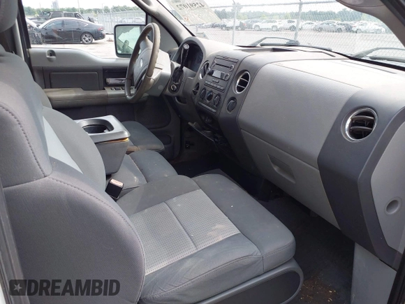 2008 Ford F-150 XLT с VIN 1FTPW12V68FB00236, выставлен на аукционе IAAI как лот 42591072 с пробегом 298 825 миль миль и . История ставок и продаж доступна на DreamBid. Изображение 5.