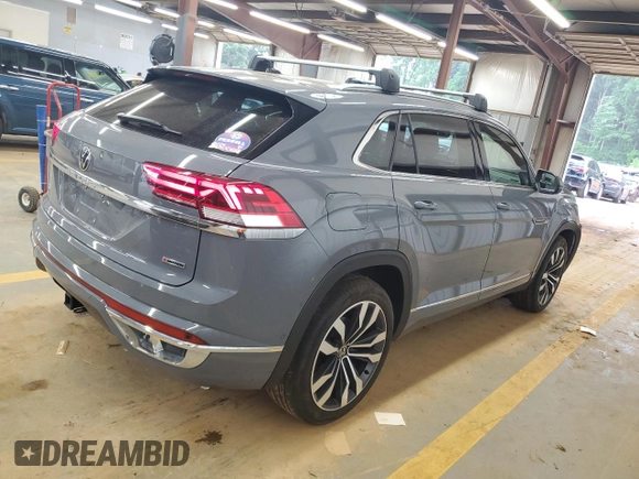 2021 Volkswagen Atlas SEL Premium R-Line with VIN 1V2FE2CA2MC238981, listed as a Copart auction lot 62637875 with 43,064 mi miles and Salvage title. Bid and sale history available at DreamBid. Image 3.