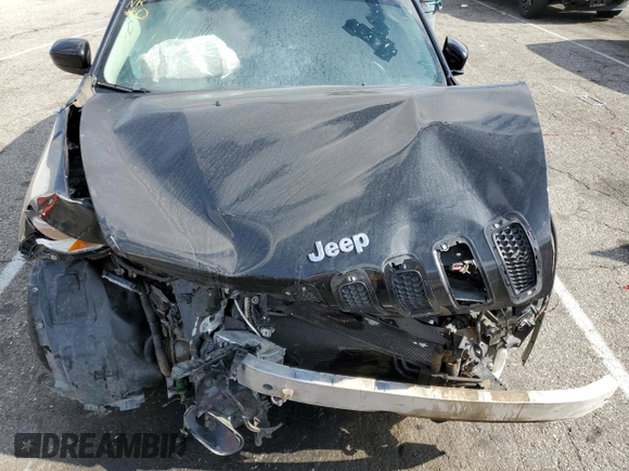 2016 Jeep Cherokee Latitude with VIN 1C4PJLCB1GW363800, listed as a Copart auction lot 50510675 with 157,806 mi miles and Clean Title. Bid and sale history available at carsss.com. Image 12.