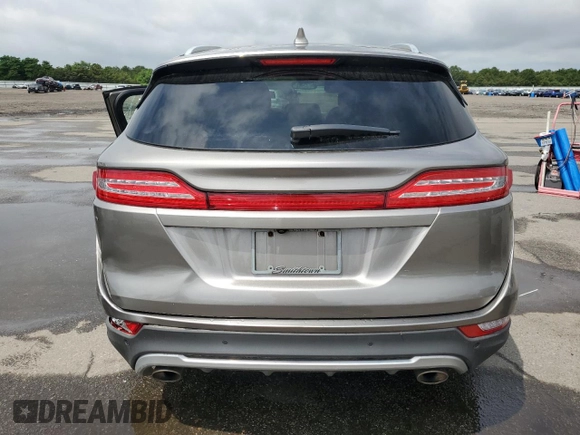 2017 Lincoln MKC Select z VIN 5LMCJ2D9XHUL46567, wystawiony jako Copart lot #64600175 z przebiegiem 65 089 mil mil oraz Szkoda całkowita • Salvage title. Historia ofert i sprzedaży dostępna na DreamBid. Obrazek 6.