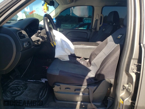 2008 Chevrolet Suburban LTZ with VIN 1GNFC16098R257462, listed as a Copart auction lot 74720864 with 290,336 mi miles and Salvage Title. Bid and sale history available at carsss.com. Image 7.