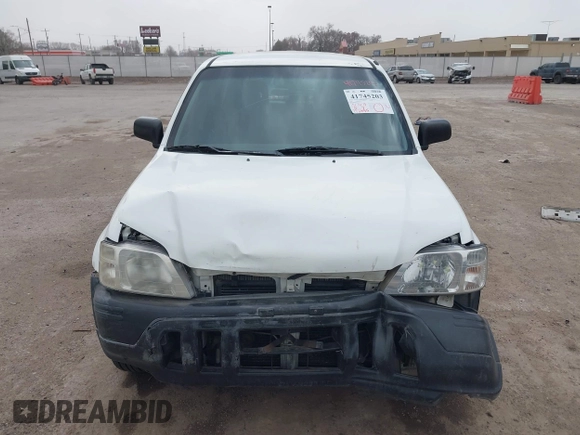 2000 Honda CR-V LX with VIN JHLRD1842YS001114, listed as a IAAI auction lot 41745203 with 172,685 mi miles. Bid and sale history available at carsss.com. Image 13.