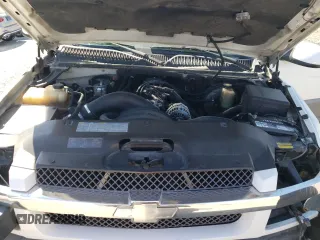2002 Chevrolet Avalanche with VIN 3GNEK13T12G297202, listed as a Copart auction lot 73373934 with Not Provided miles and Salvage Title. Bid and sale history available at carsss.com. Image 11.