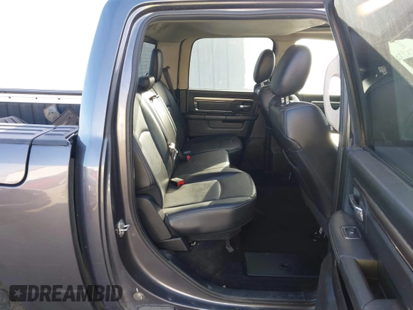 2016 Ram 1500 Sport z VIN 1C6RR7MT9GS151662, wystawiony jako IAAI lot #41824580 z przebiegiem 200 122 mil mil oraz . Historia ofert i sprzedaży dostępna na DreamBid. Obrazek 8.