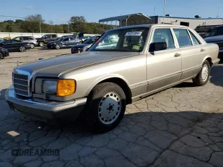 1990 Mercedes-Benz 420 with VIN WDBCA35E3LA500747, listed as a Copart auction lot 74351004 with 132,480 mi miles and Clean Title. Bid and sale history available at carsss.com. Image 1.