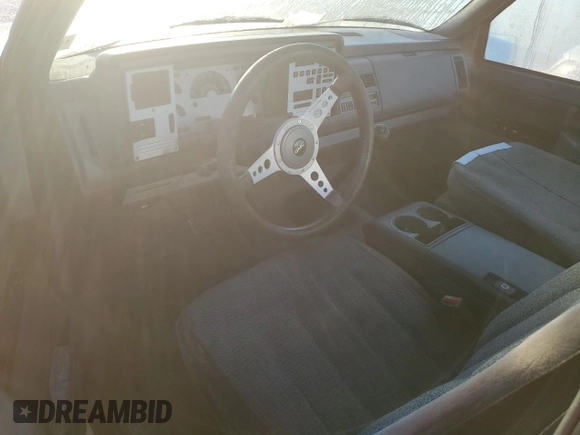 1989 GMC Sierra 1500 with VIN 1GTDC14HXKZ548889, listed as a Copart auction lot 74876684 with 205,365 mi miles and Salvage Title. Bid and sale history available at DreamBid. Image 8.