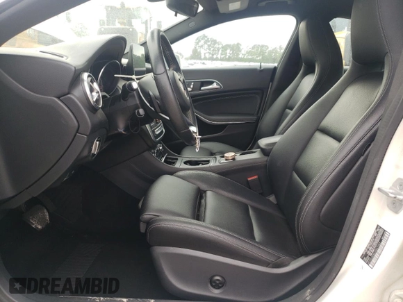 2018 Mercedes-Benz CLA 250 with VIN WDDSJ4EBXJN547083, listed as a Copart auction lot 60467495 with 125,978 mi miles and Clean title. Bid and sale history available at DreamBid. Image 7.